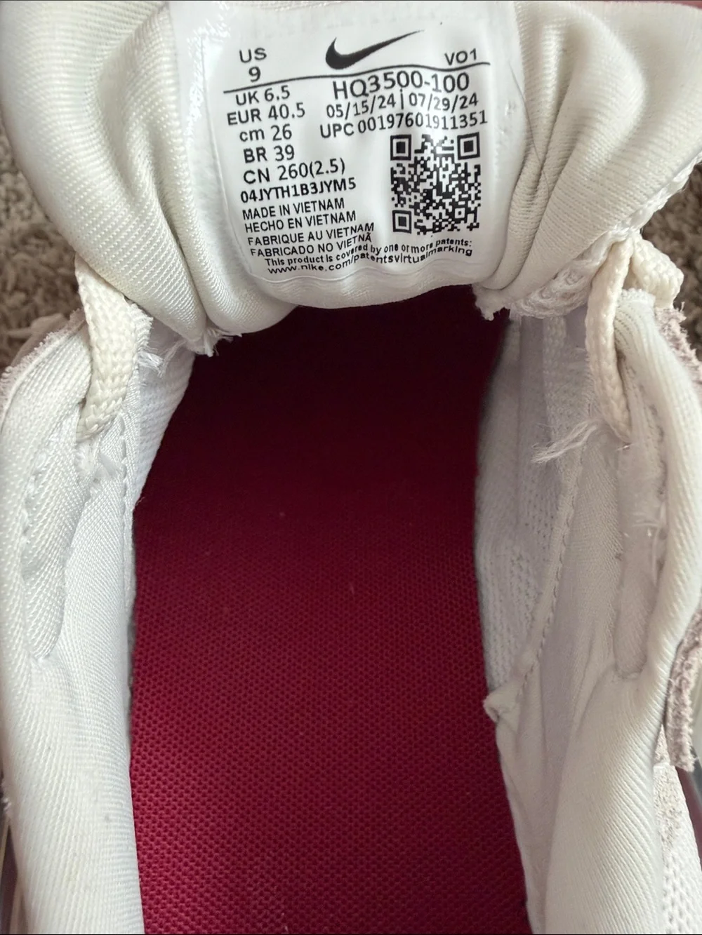 Nike Women’s V2K Run Shoes